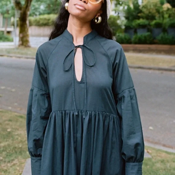 A Bronze Age Black House Dress Cotton Midi M Made in Canada - Picture 2 of 6